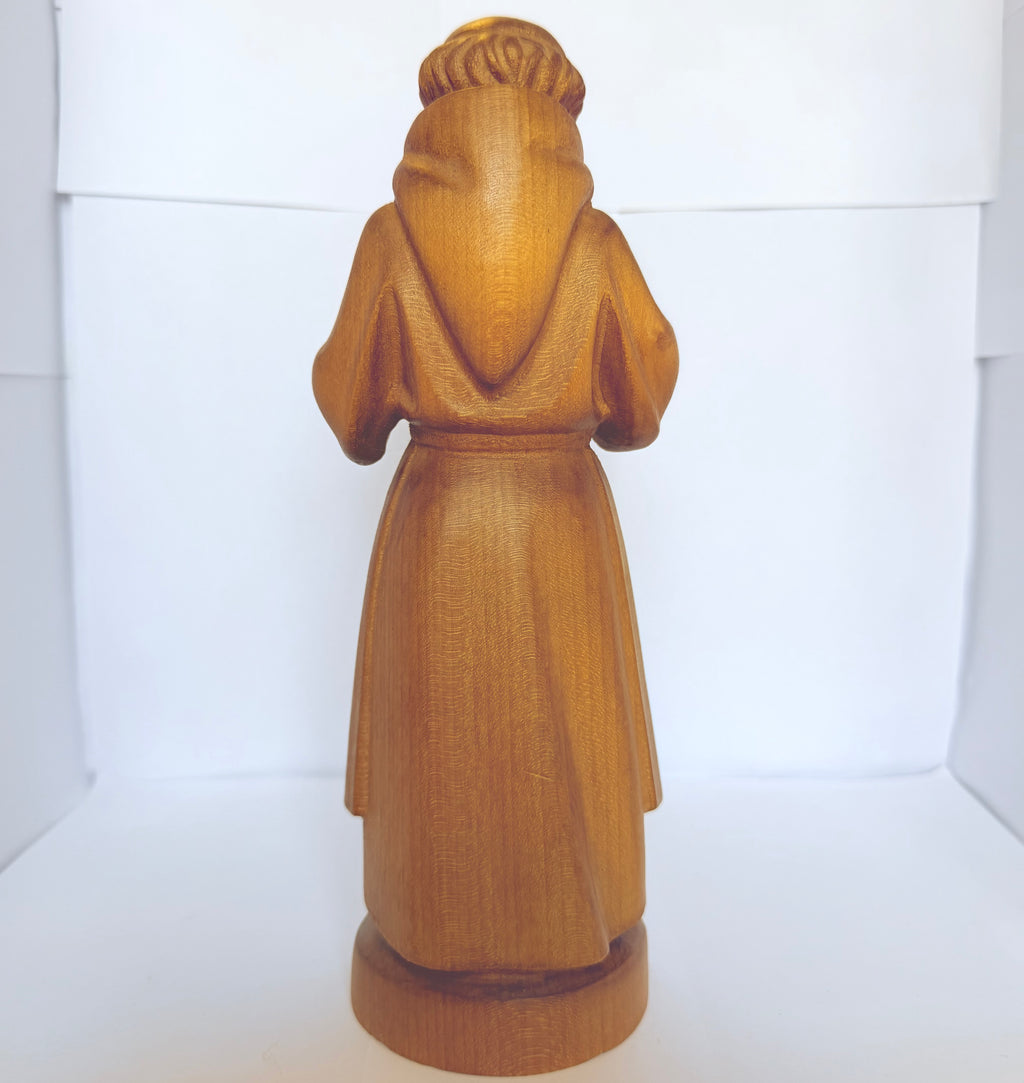 Statuetă ”Călugăr” din Lemn Lucrată Manual – 8 × 8 × 26 cm
