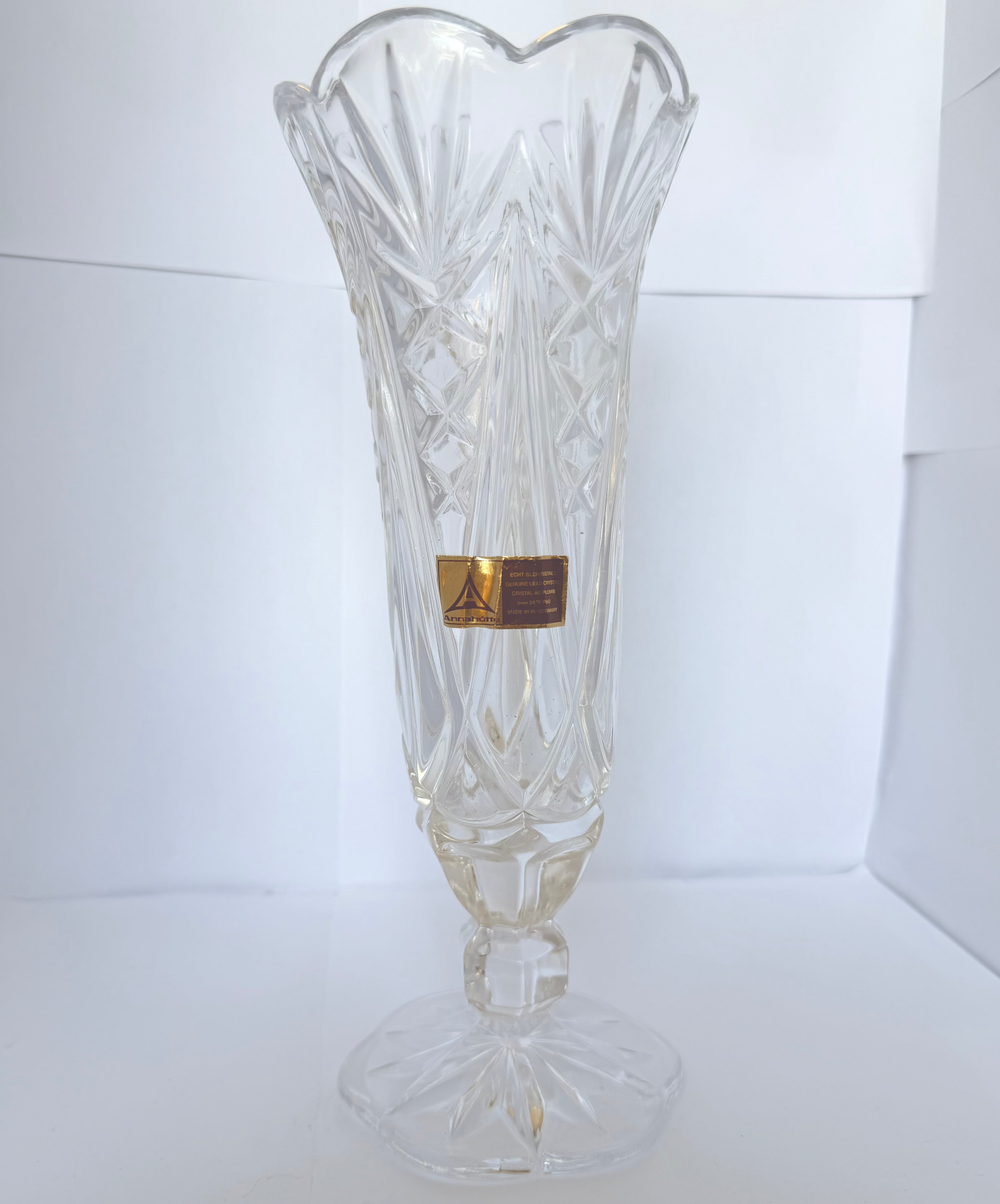 Vază Cristal 24% PbO Transparentă – Ø10 × 26 cm