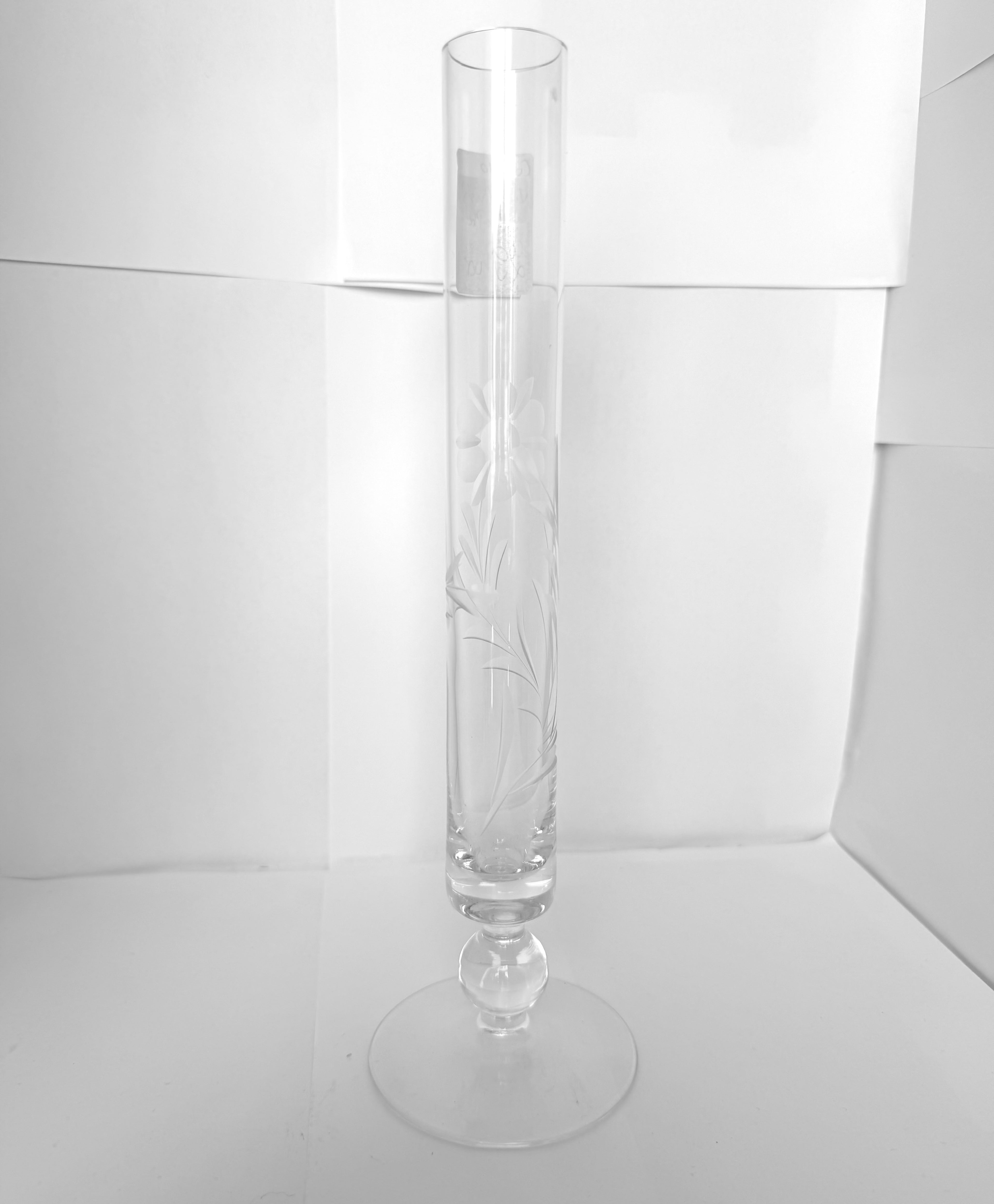 Vază Cristal 24% PbO Transparentă – Ø3 × 27 cm