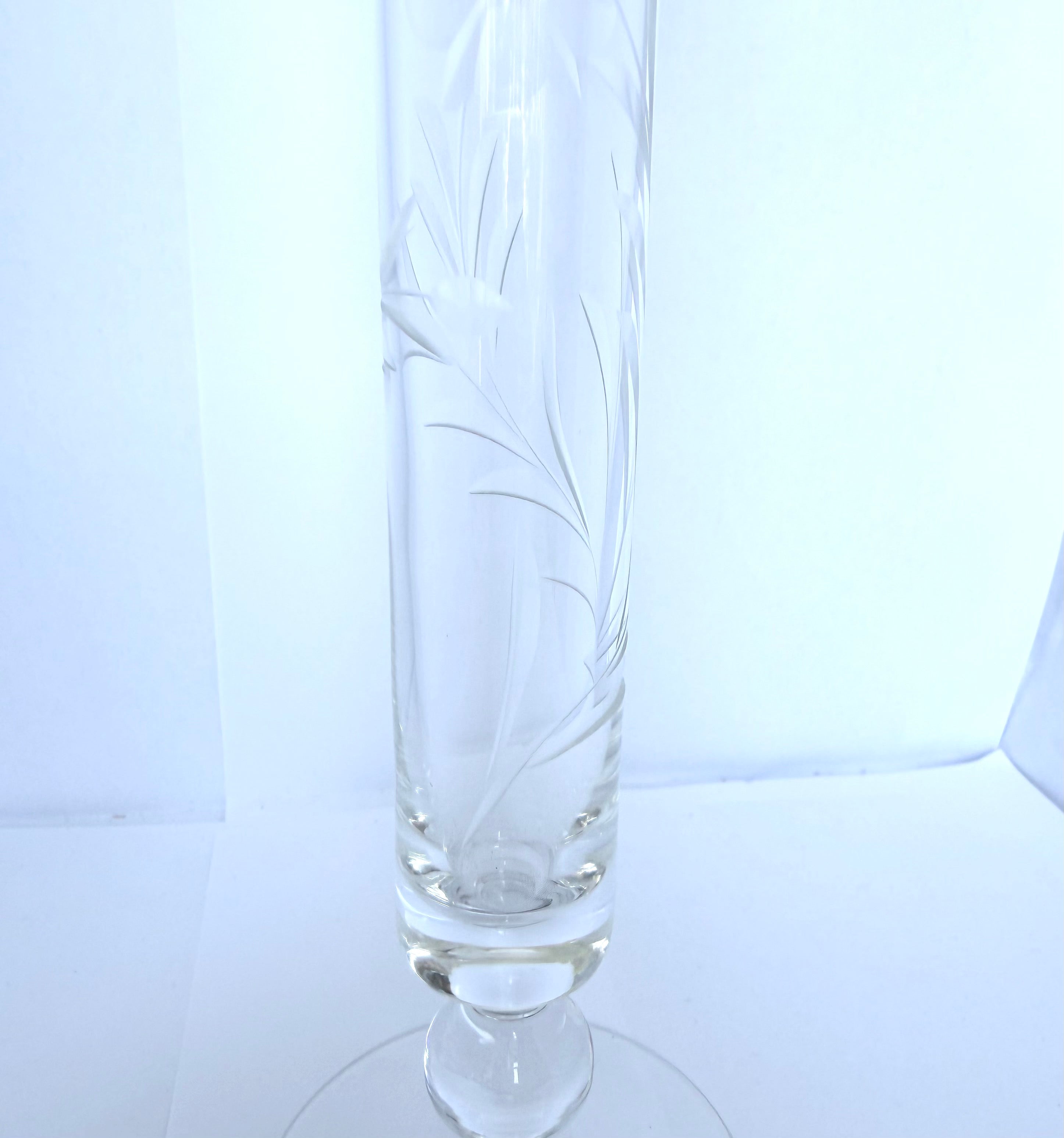 Vază Cristal 24% PbO Transparentă – Ø3 × 27 cm