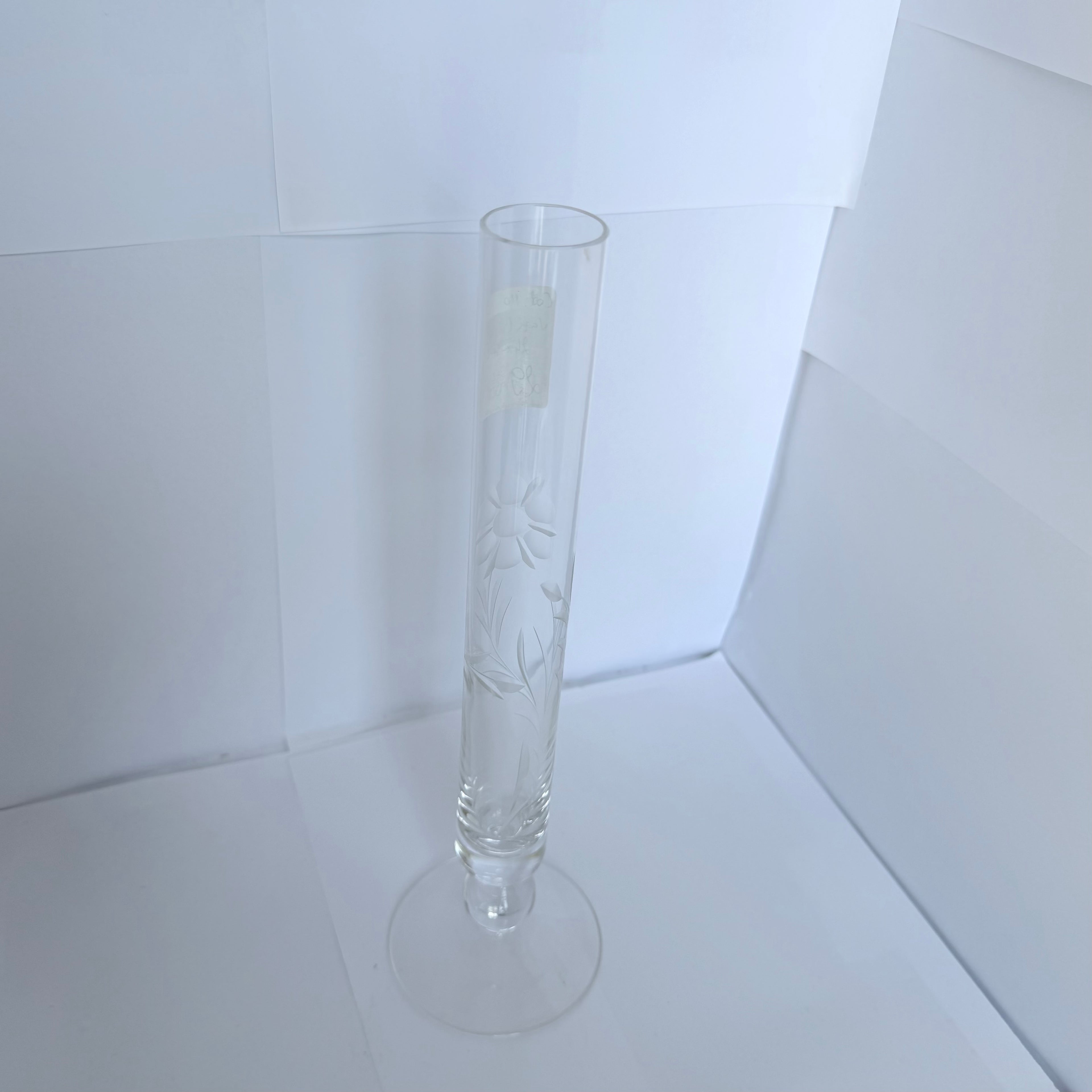 Vază Cristal 24% PbO Transparentă – Ø3 × 27 cm