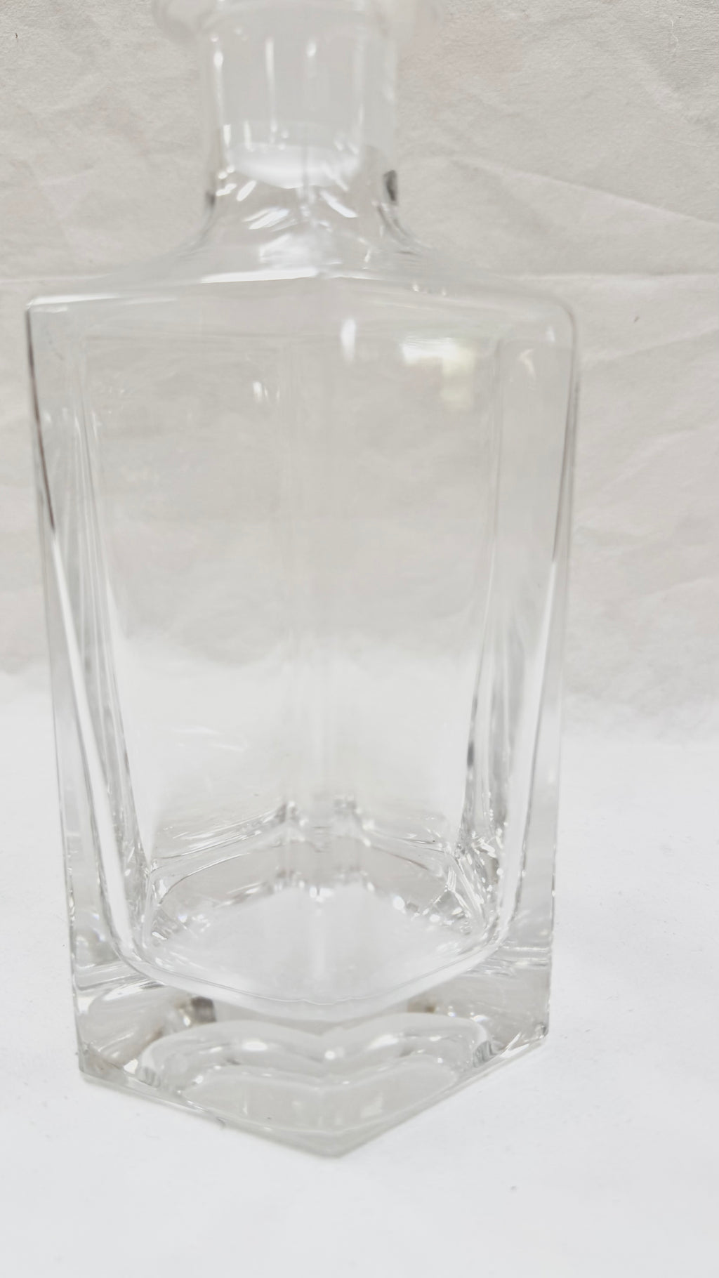 Sticlă din Cristal 24% PbO – 11 × 11 × 28 cm