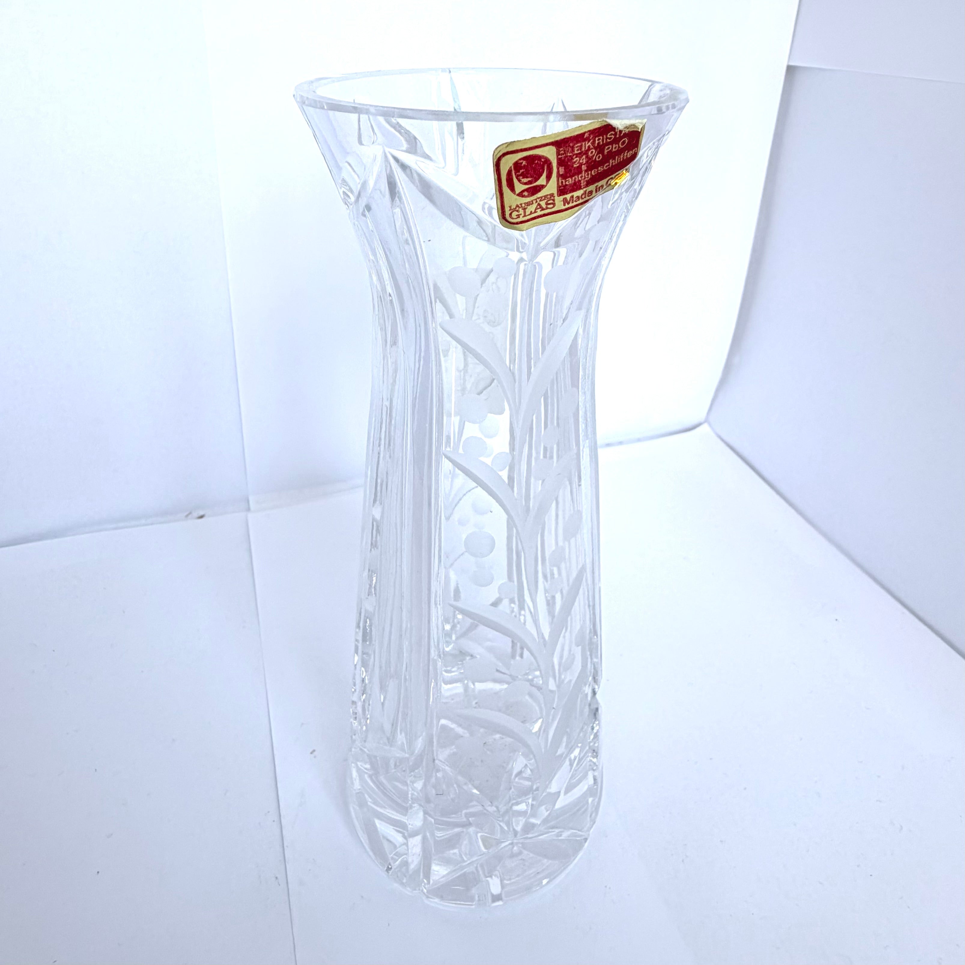 Vază Cristal 24% PbO Transparentă – Ø7 × 18 cm