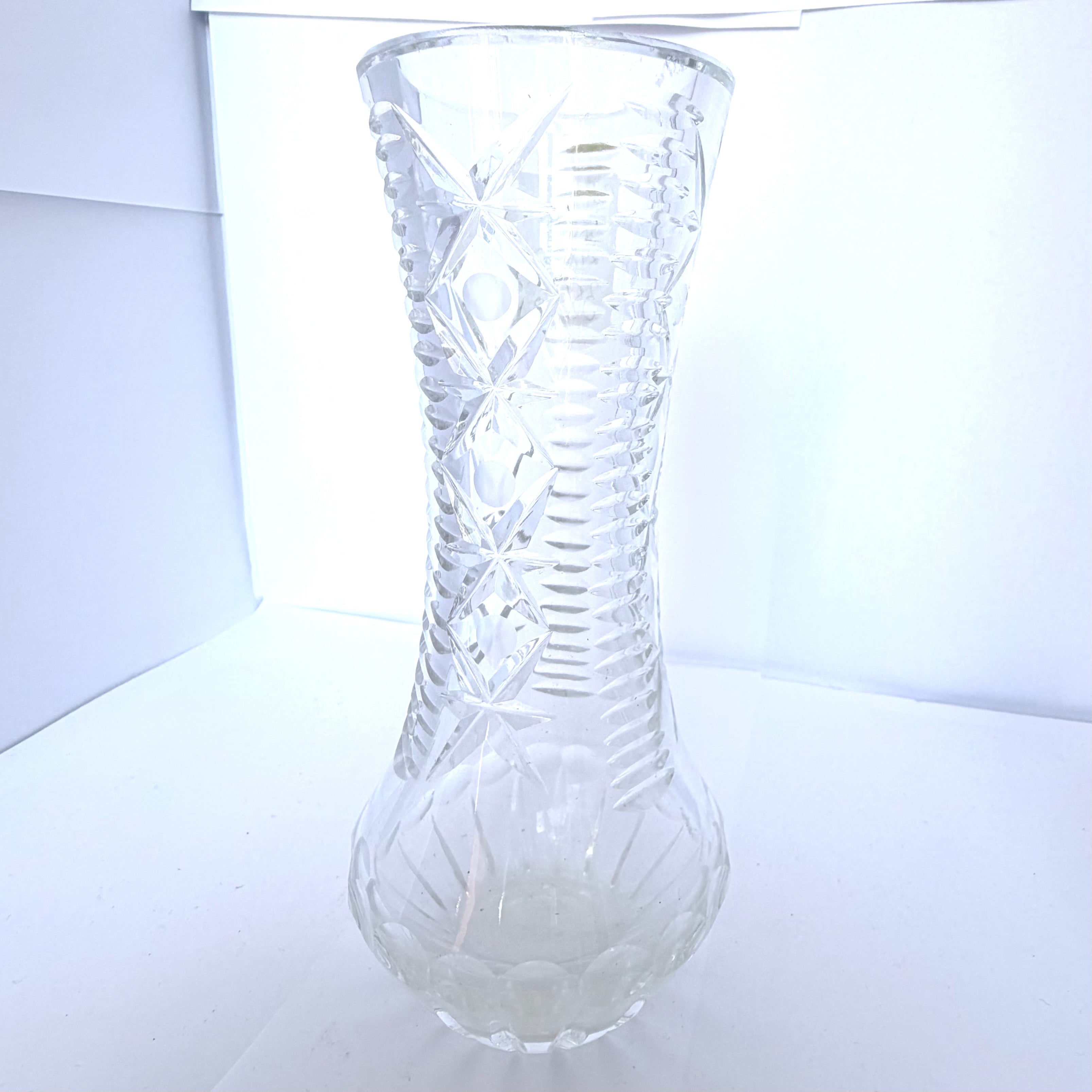 Vază Cristal 24% PbO Transparentă – Ø8 × 18 cm