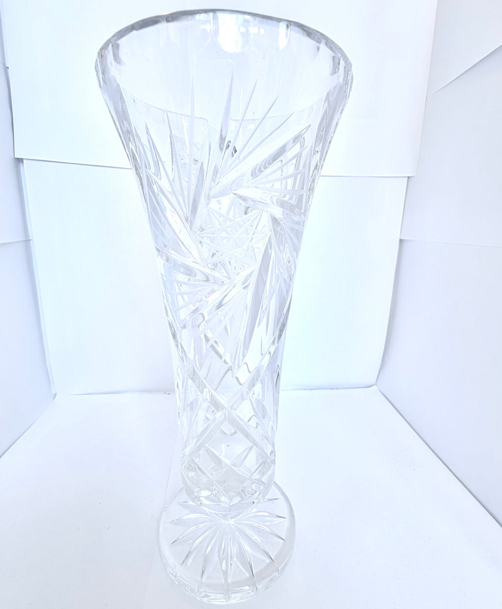 Vază Cristal 24% PbO Transparentă – Ø11 × 24,5 cm