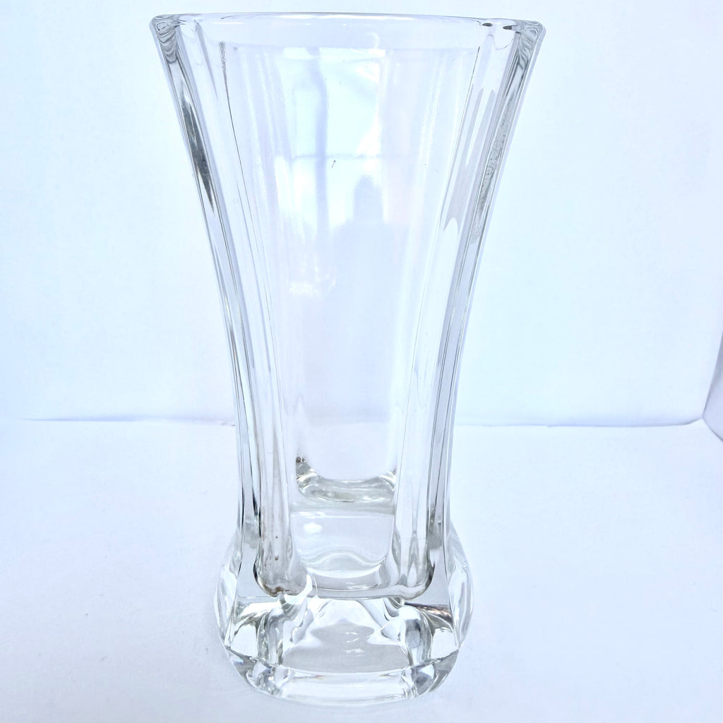 Vază din Sticlă Transparentă – 9 × 9 × 17 cm