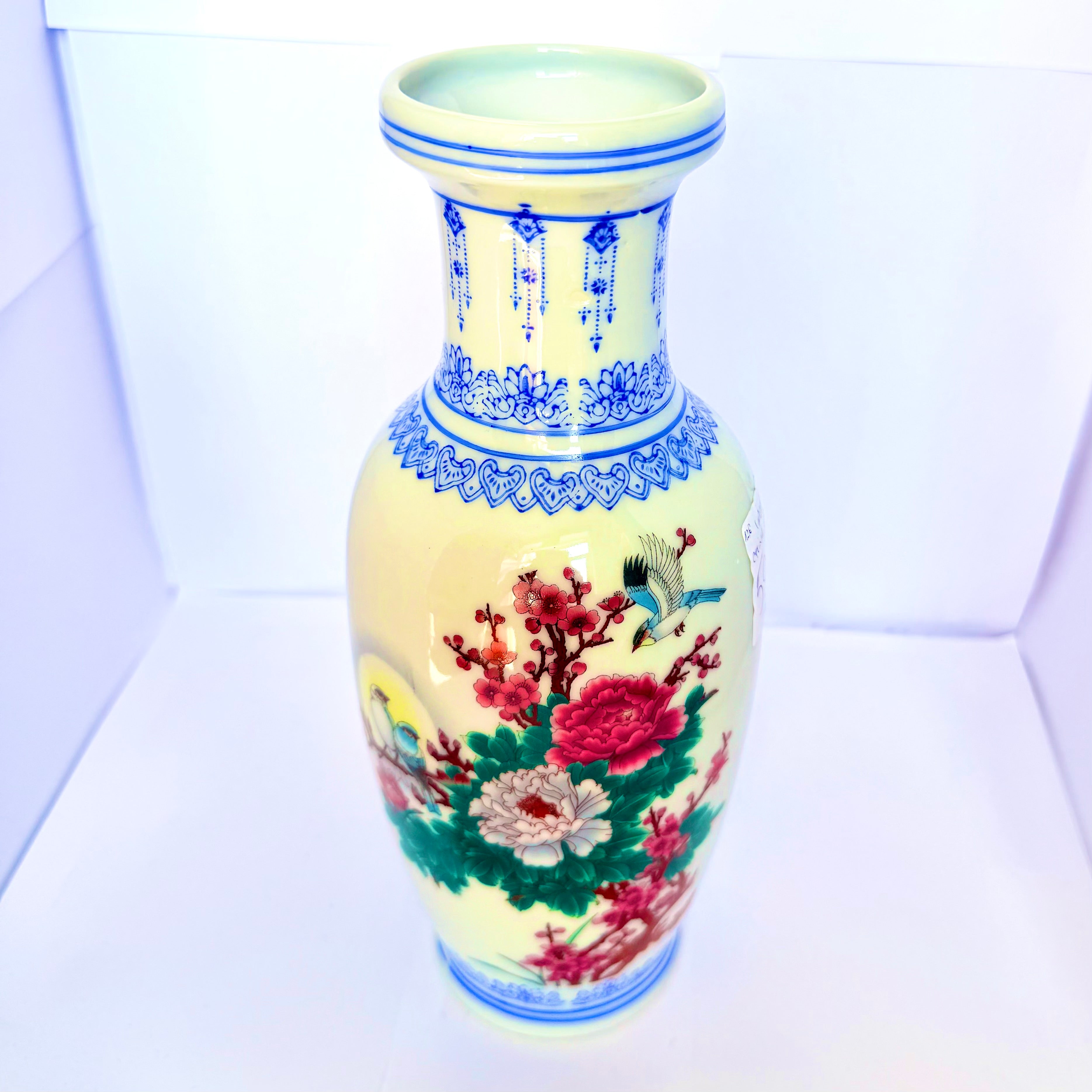 Vază din Porțelan Chinezească – Albă cu Imprimeu Multicolor – Ø11 × 26 cm
