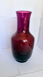 Vază din Sticlă Vișinie – Ø12 × 25 cm