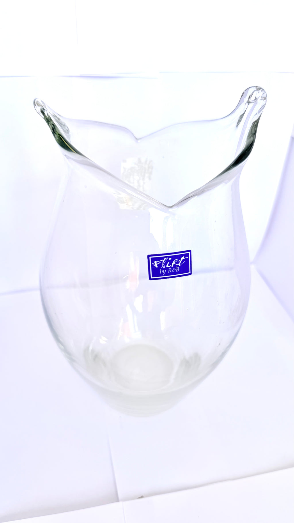 Vază din Sticlă Transparentă – Ø16 × 25 cm
