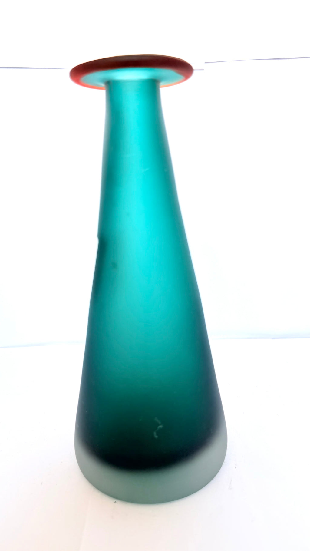Vază din Sticlă Verde – Ø9 × 20 cm