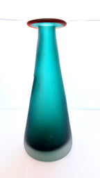 Vază din Sticlă Verde – Ø9 × 20 cm