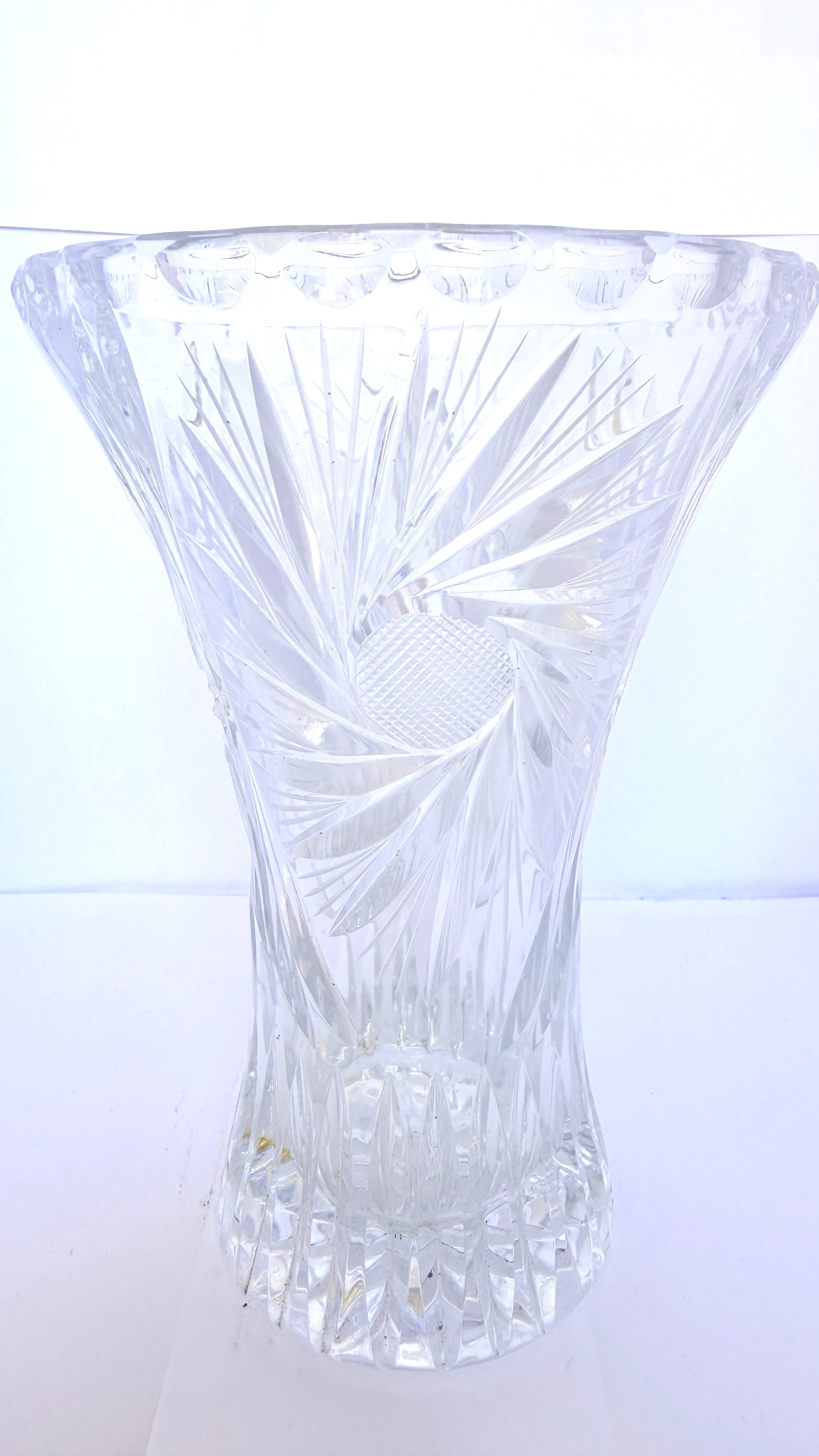 Vază din Cristal Transparent – Ø14 × 20,5 cm