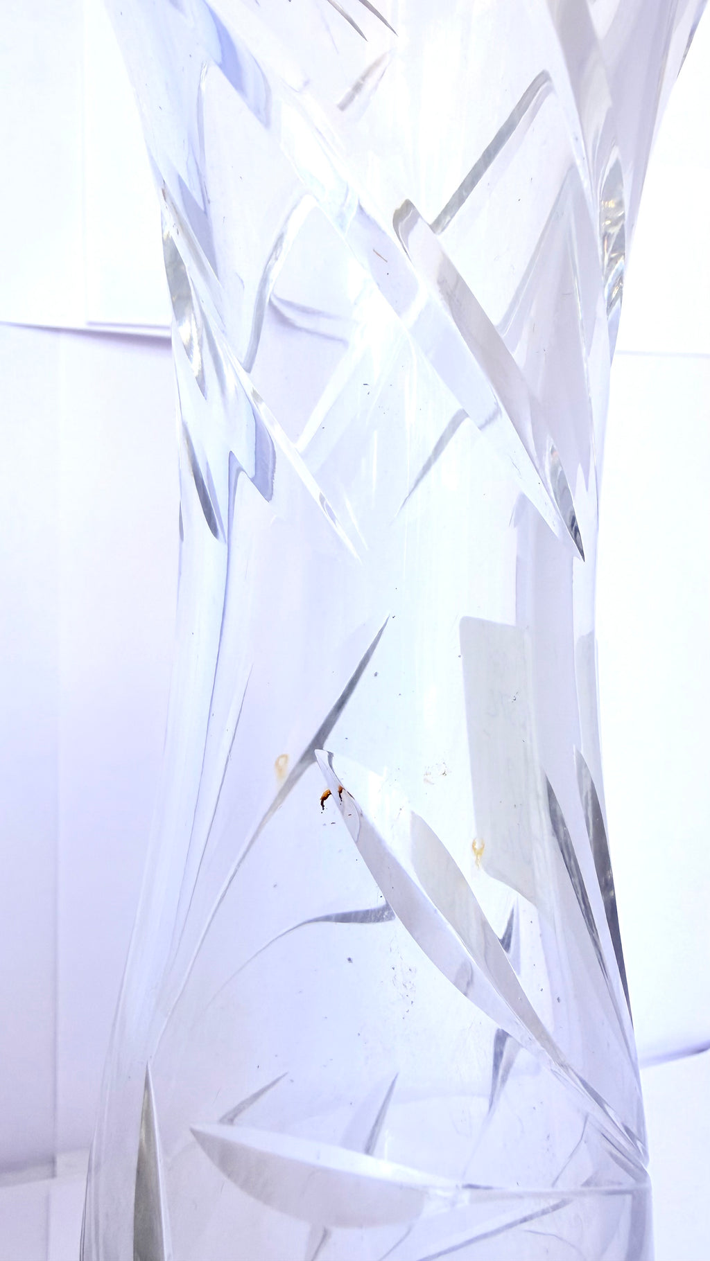 Vază Cristal 24% PbO Transparentă – Ø7,5 × 27 cm