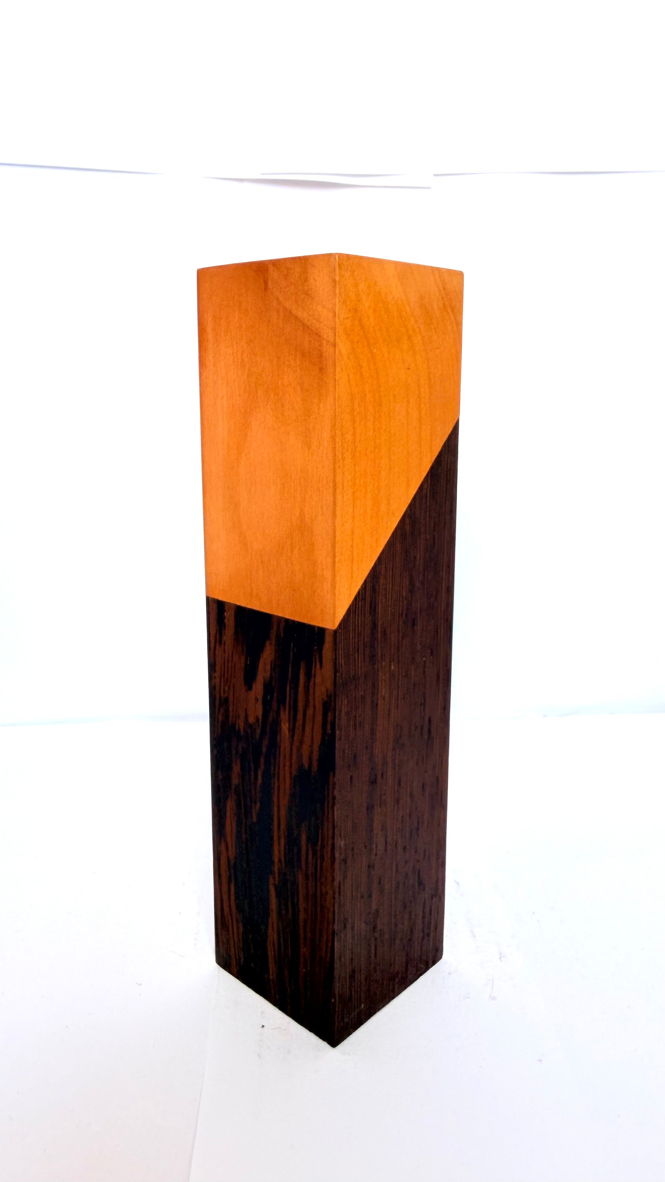 Vază din Lemn Maro cu Negru – 4,5 × 4,5 × 18 cm