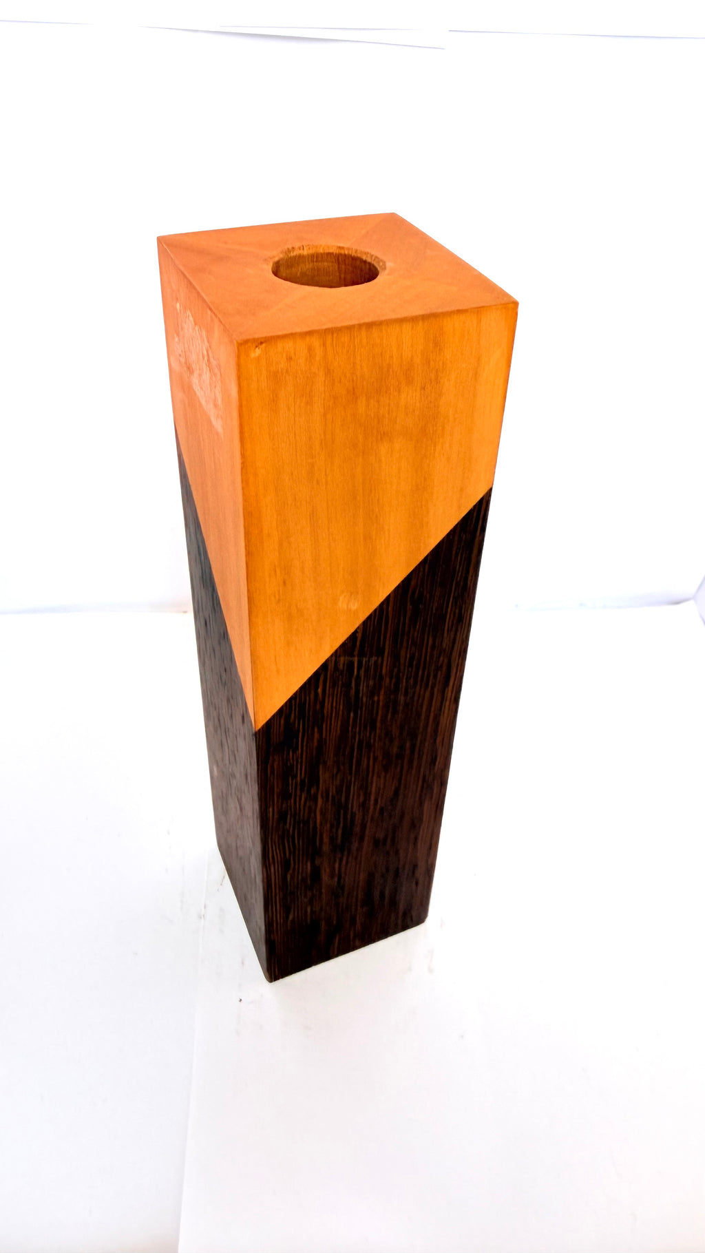 Vază din Lemn Maro cu Negru – 5,5 × 5,5 × 20,5 cm