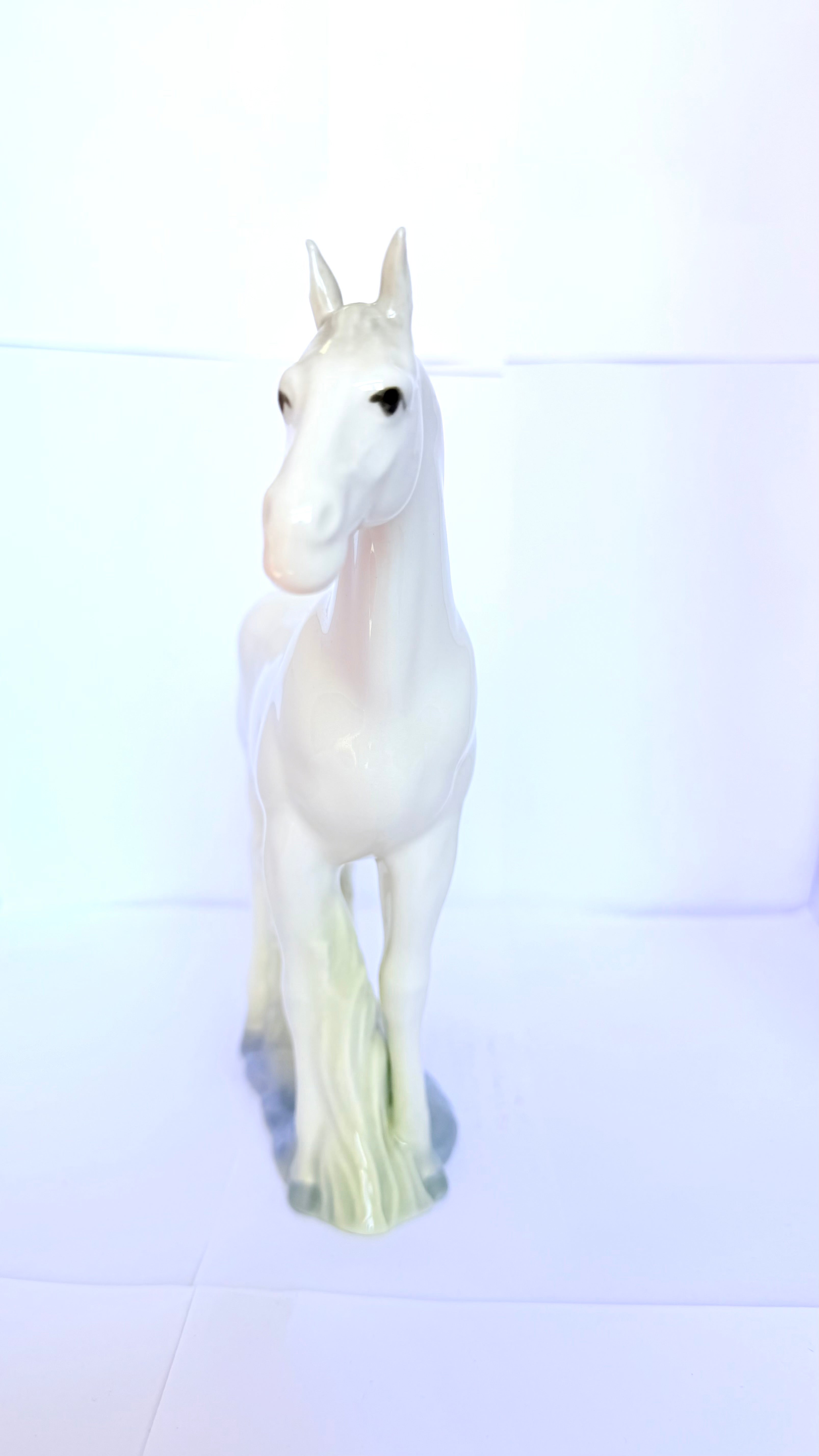 Bibelou din Ceramică ”Cal” – 24 × 5,5 × 21,5 cm