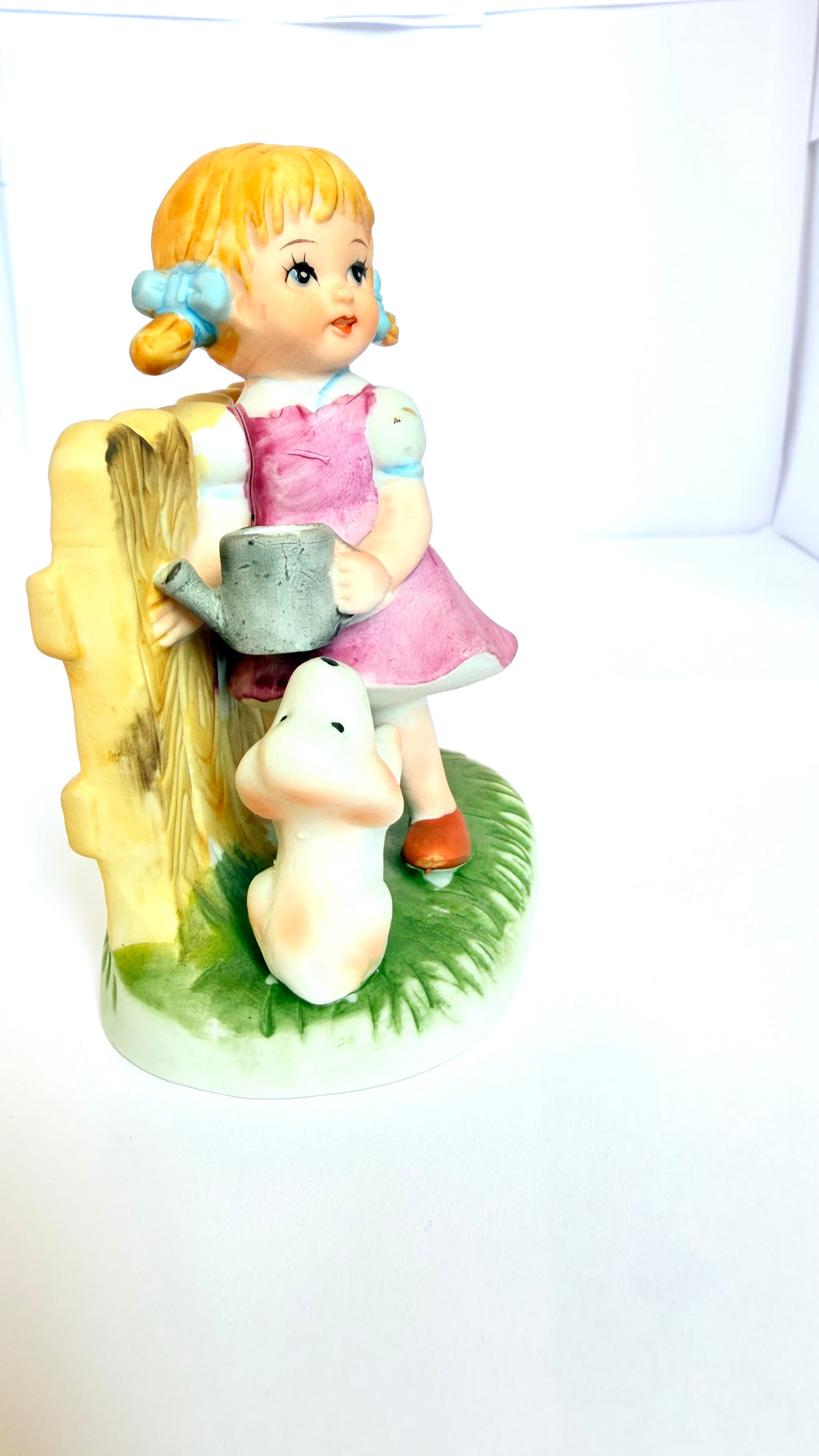 Bibelou din Ceramică – 9 × 6 × 11,5 cm