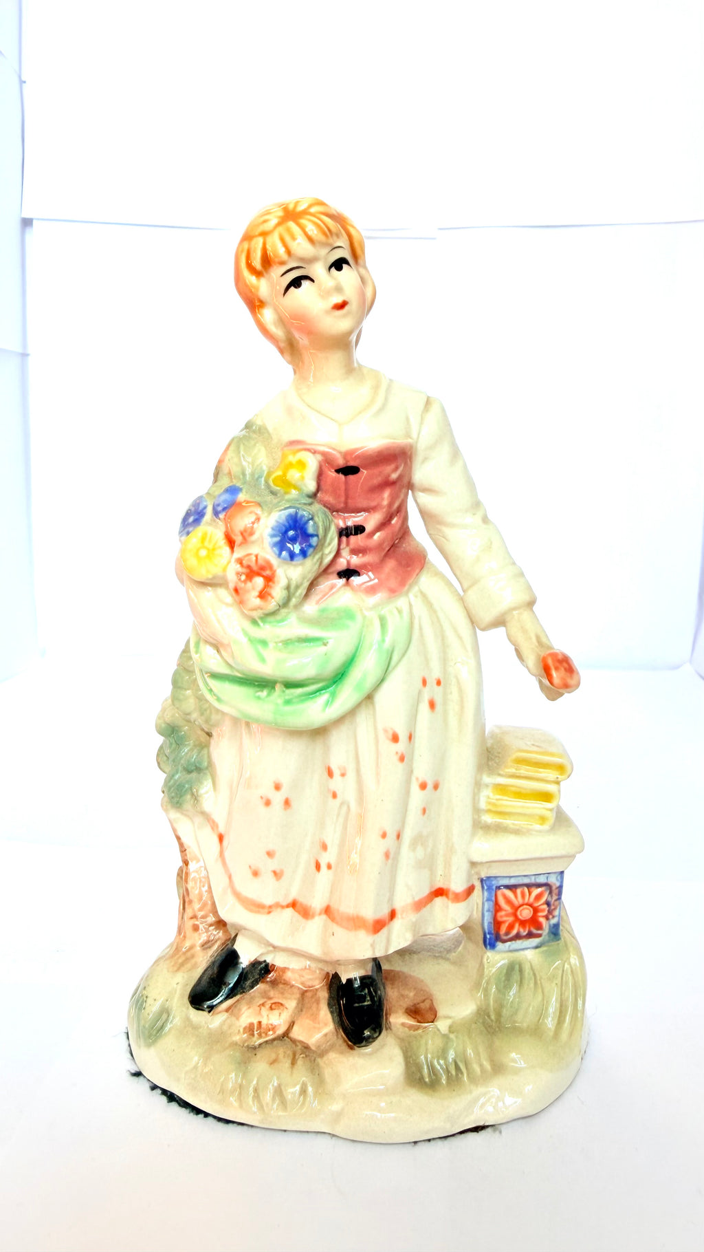 Bibelou din Porțelan – 11 × 6,5 × 17,5 cm