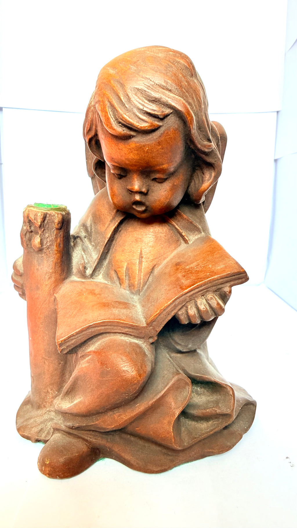 Statuetă din Lemn Lucrată Manual – 12,5 × 12 × 18,5 cm