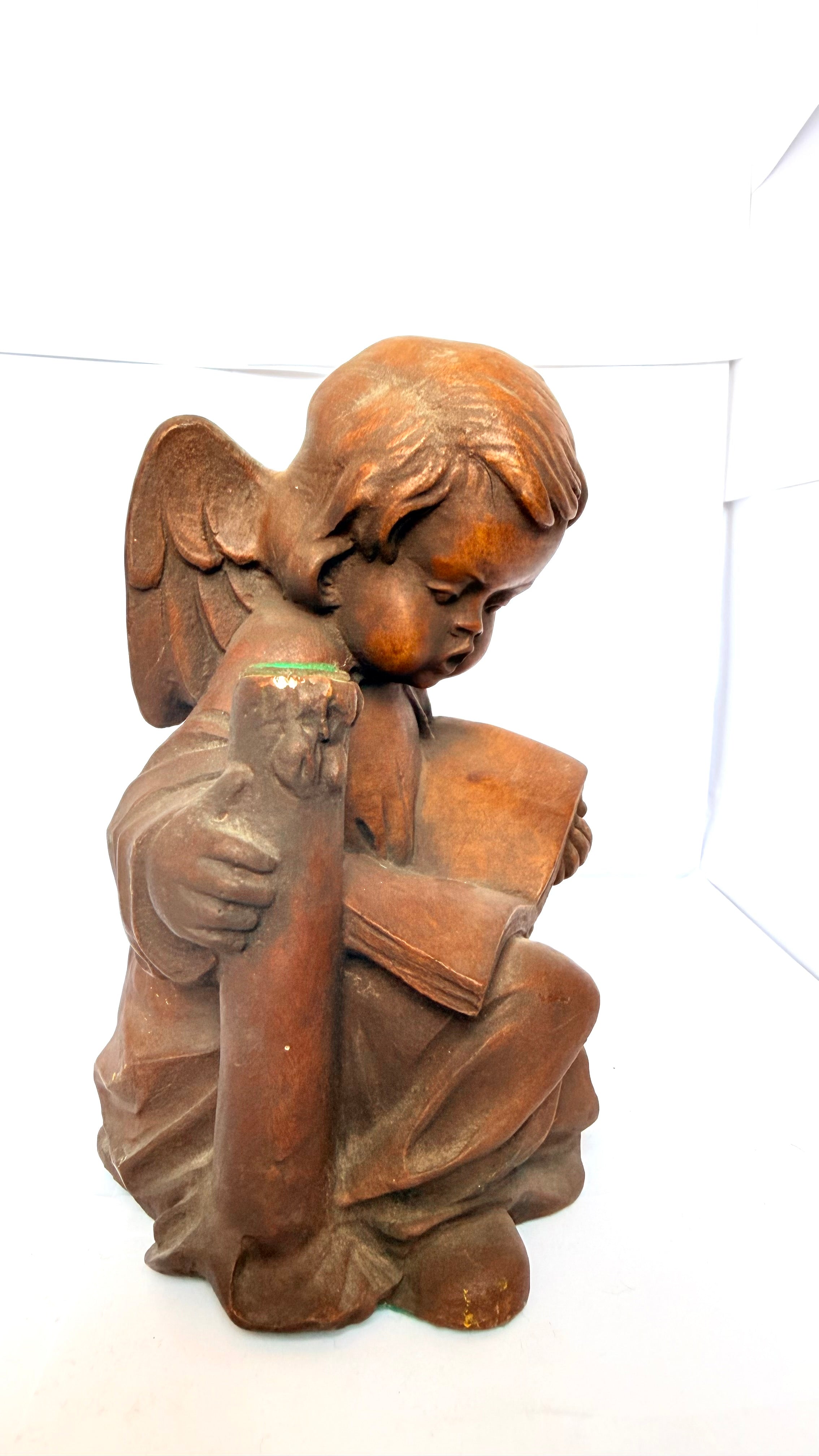 Statuetă din Lemn Lucrată Manual – 12,5 × 12 × 18,5 cm