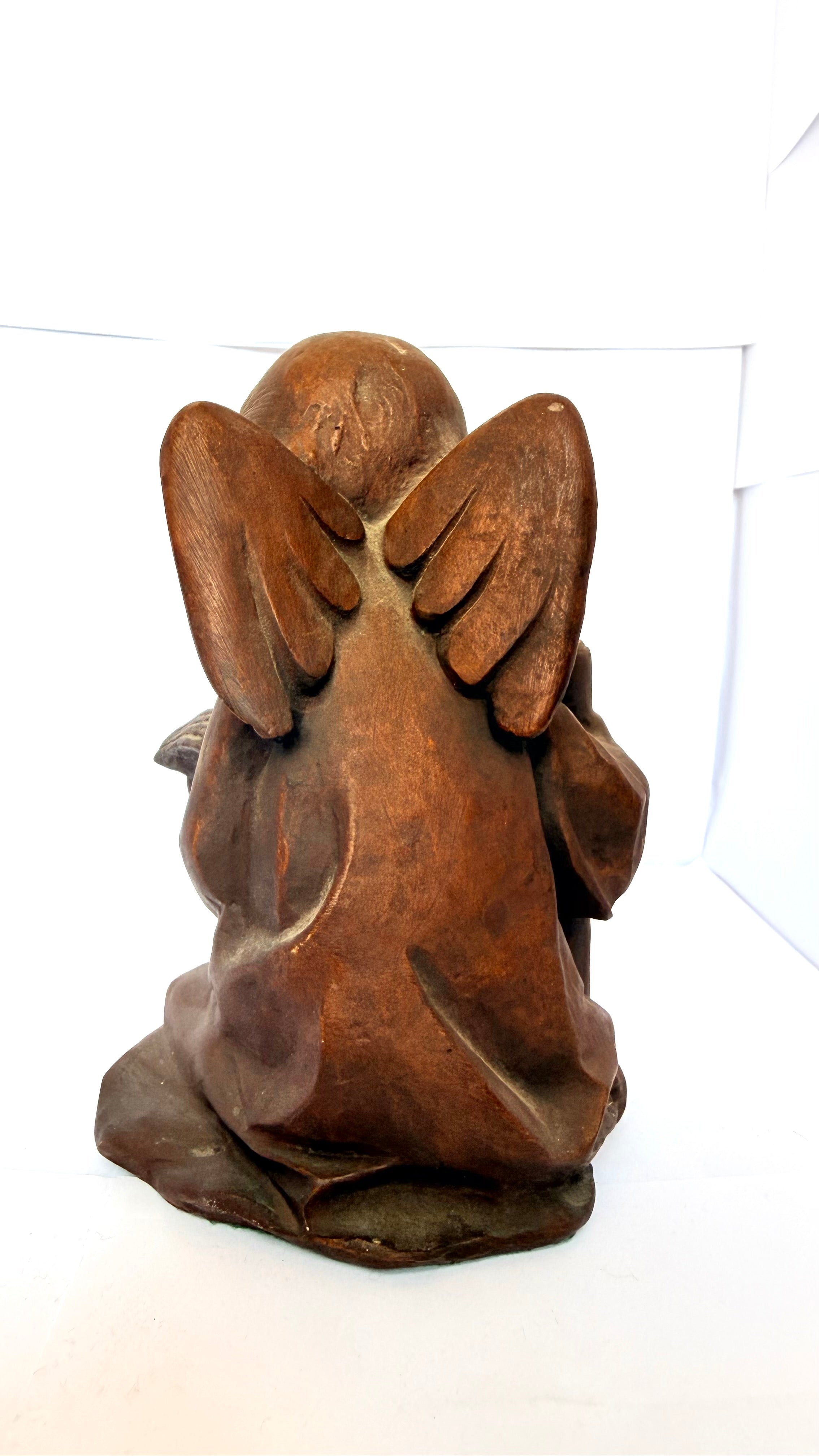 Statuetă din Lemn Lucrată Manual – 12,5 × 12 × 18,5 cm