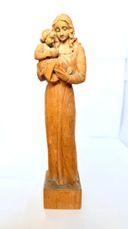 Statuetă din Lemn Lucrată Manual – 6 × 6 × 23 cm