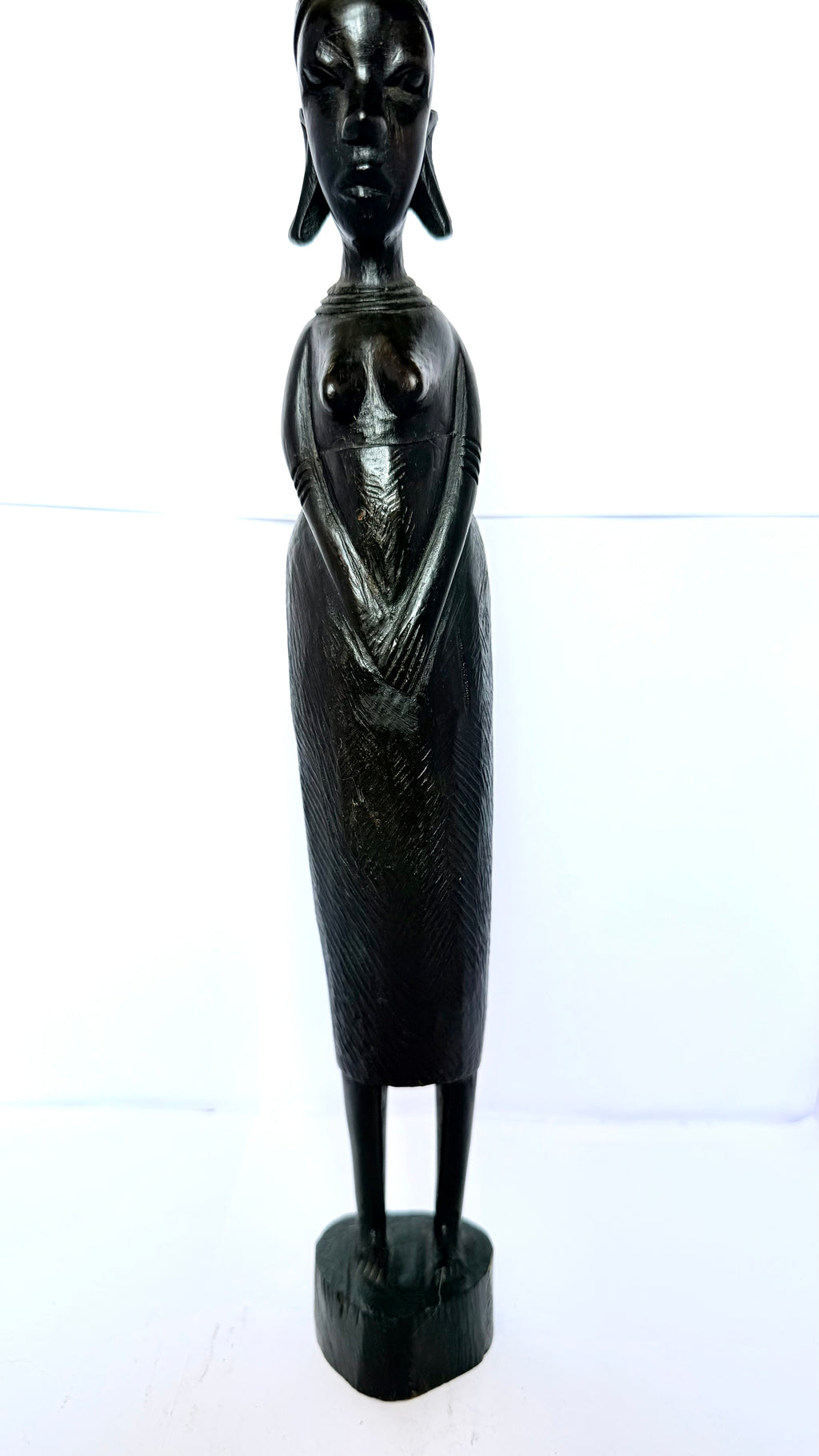 Statuetă din Lemn Lucrată Manual – 5 × 6 × 35 cm