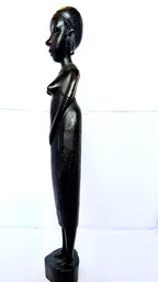 Statuetă din Lemn Lucrată Manual – 5 × 6 × 35 cm