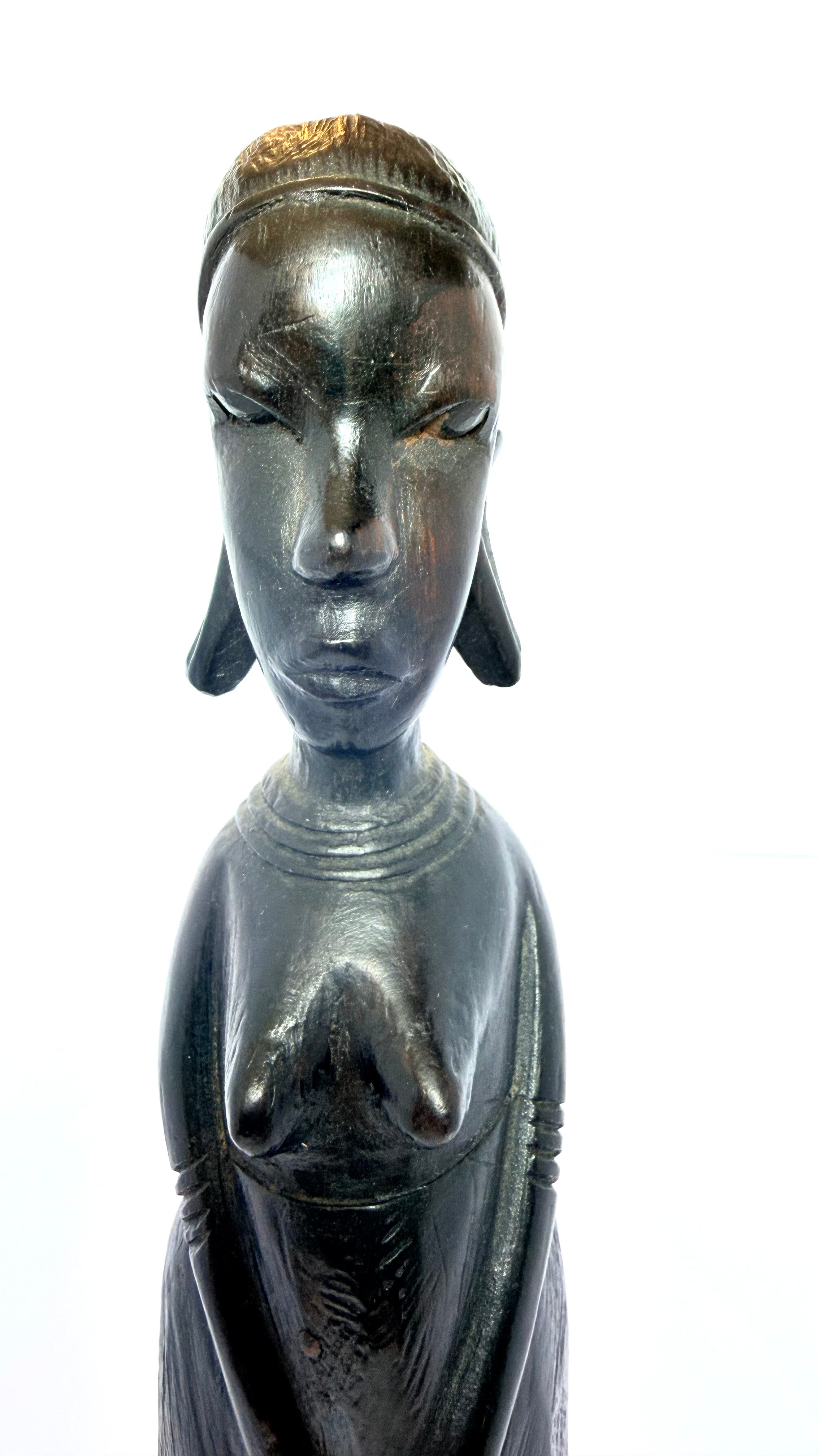 Statuetă din Lemn Lucrată Manual – 5 × 6 × 35 cm