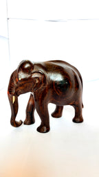 Statuetă din Lemn – 13,5 × 6,5 × 10,5 cm