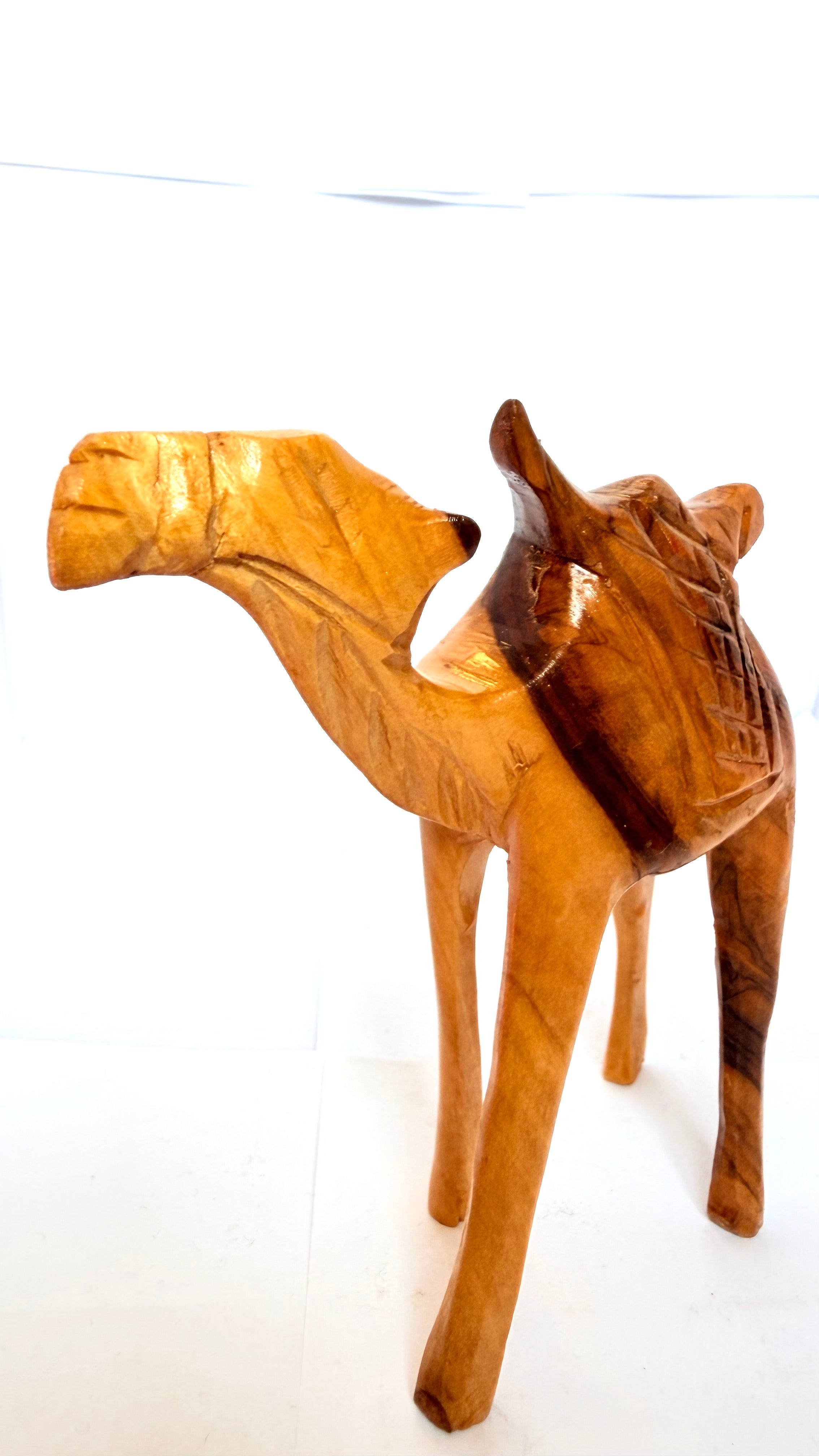 Statuetă din Lemn – 14 × 4 × 14 cm