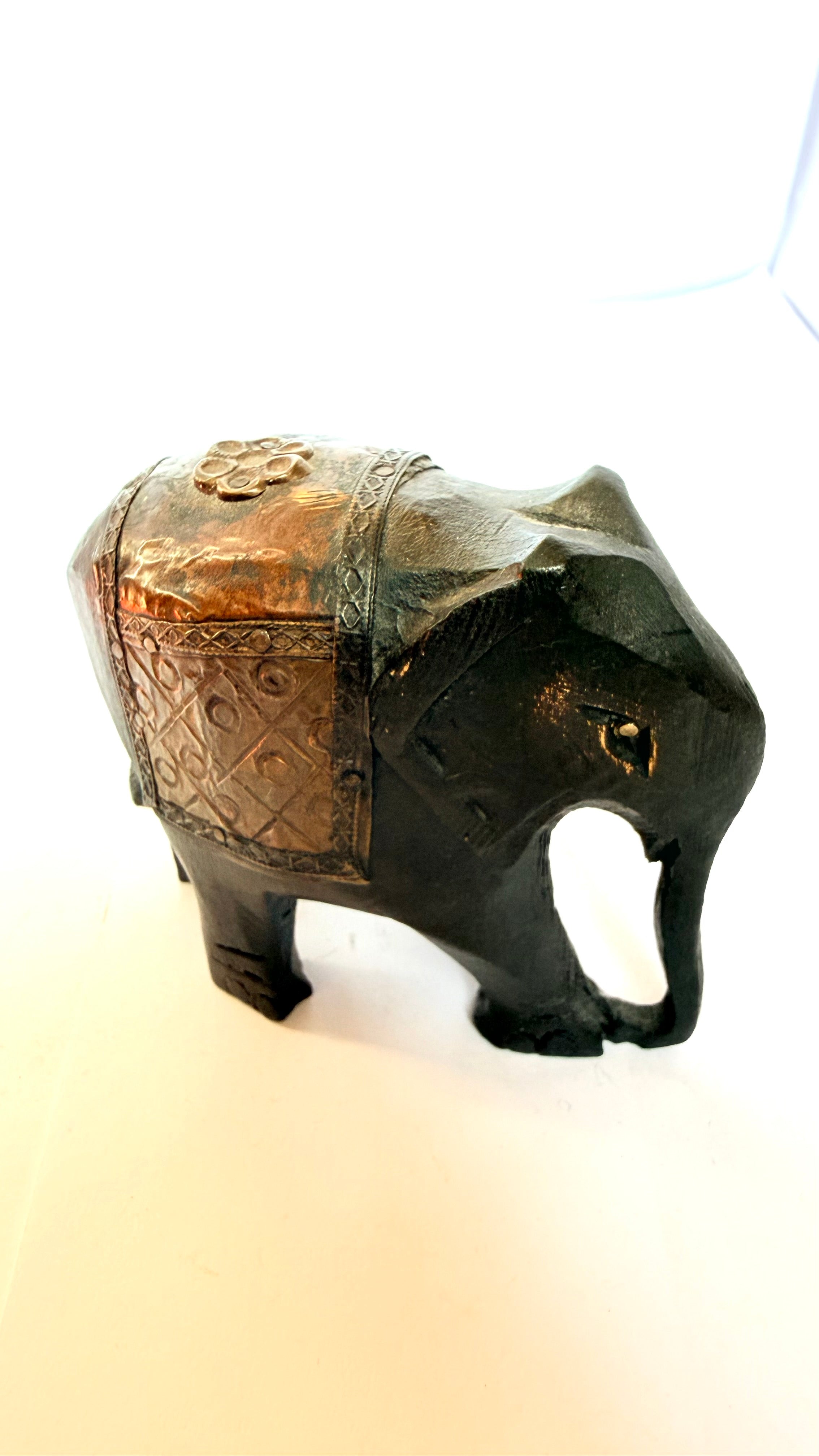 Statuetă din Lemn – 10 × 4,5 × 8 cm