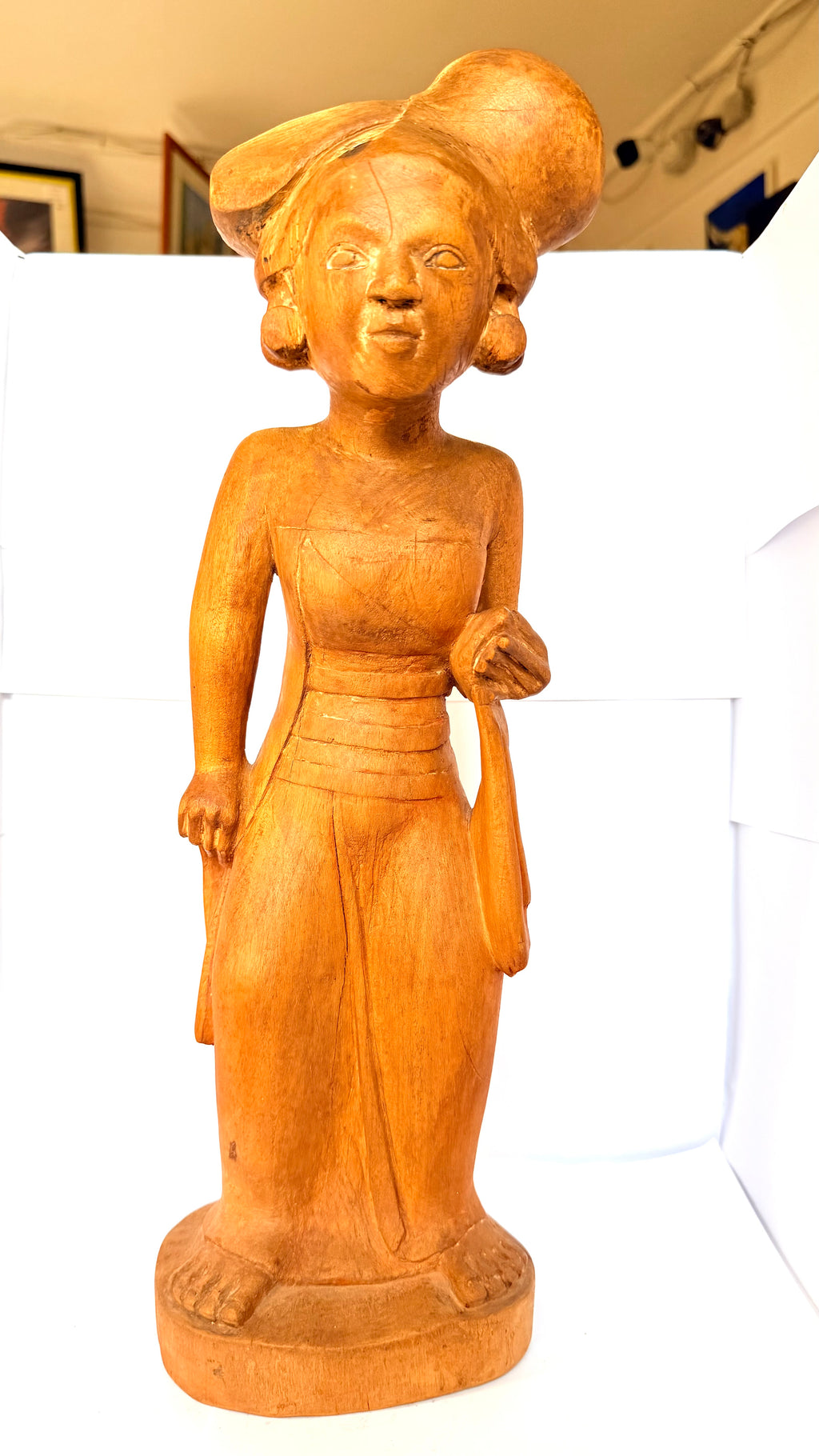 Statuetă din Lemn – 13 × 11,5 × 44 cm