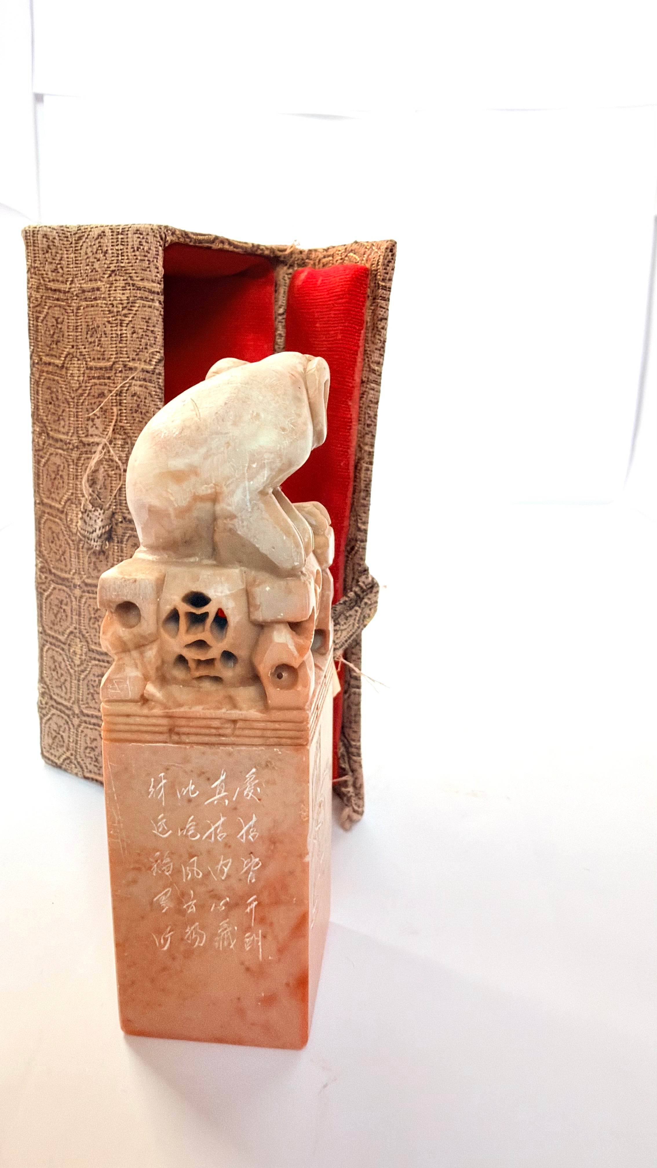 Statuetă din Marmură Naturală – 3 × 3 × 10 cm