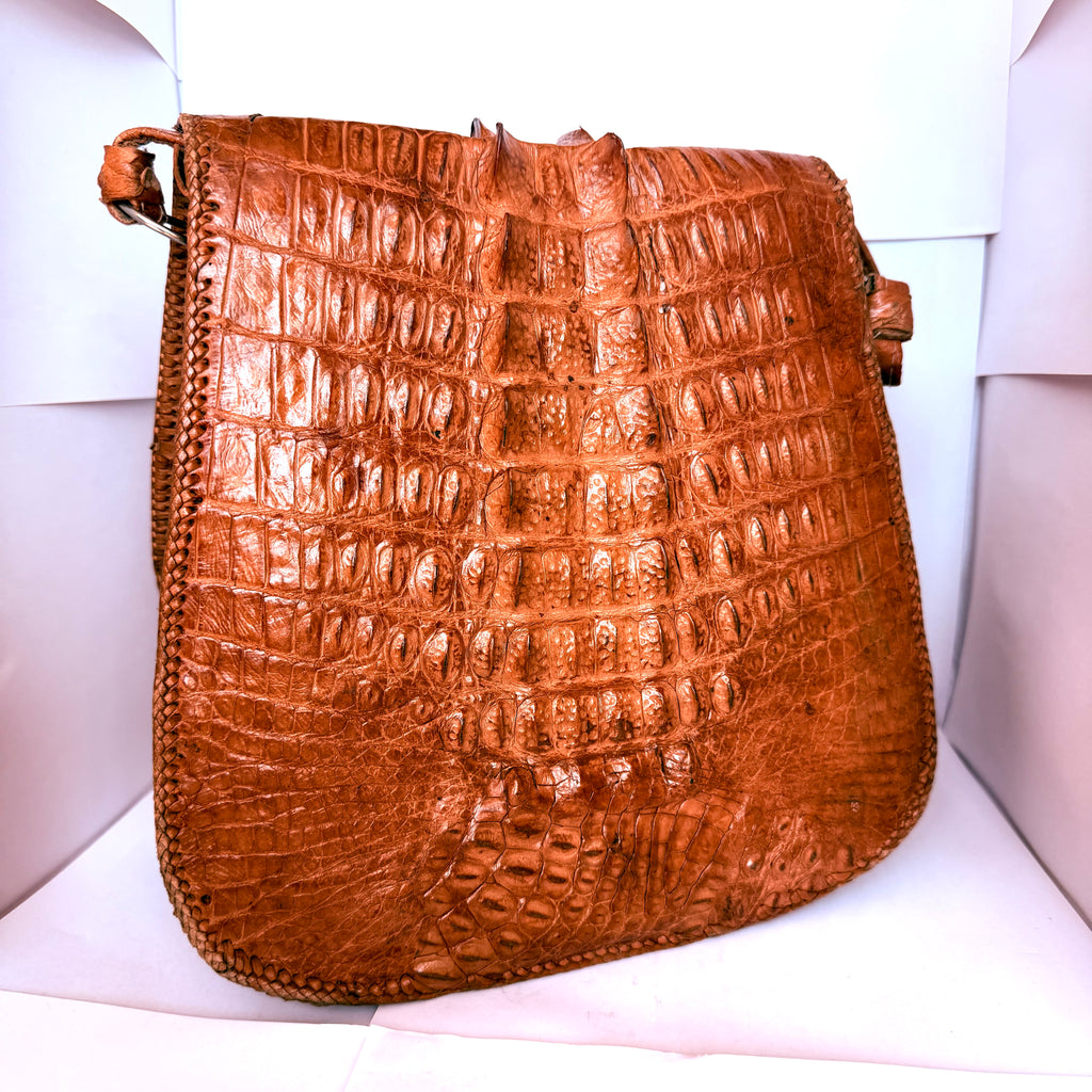 Geantă din Piele Naturală de Crocodil, Maro, Lucrată Manual – 25 × 12 × 25 cm