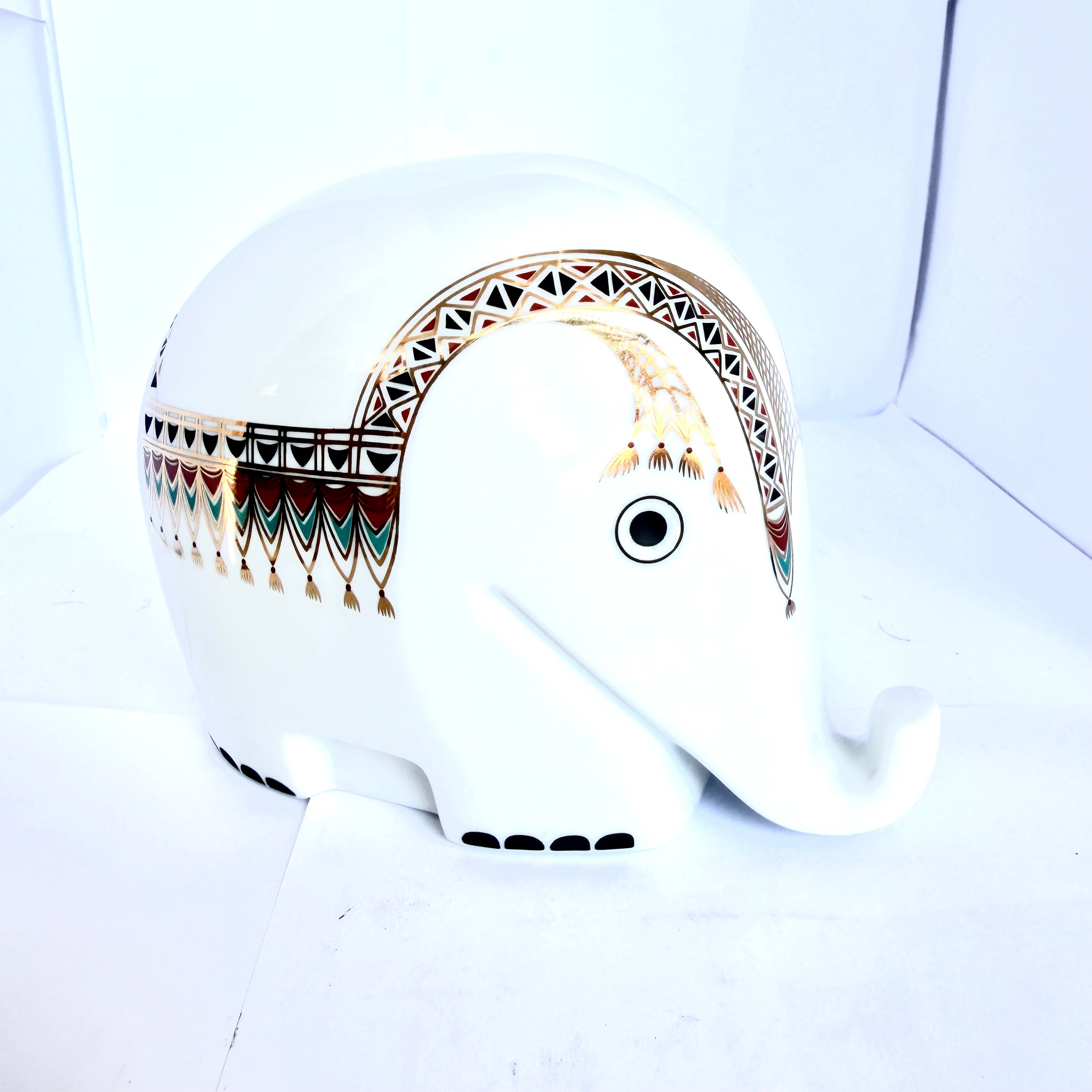 Pușculiță din Porțelan în Formă de Elefant Hochst – 17 × 9 × 12 cm