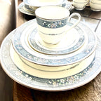 Set de Veselă Noritake din Porțelan – 33 de Piese