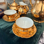 Set Vintage din Porțelan Auriu – 7 Piese