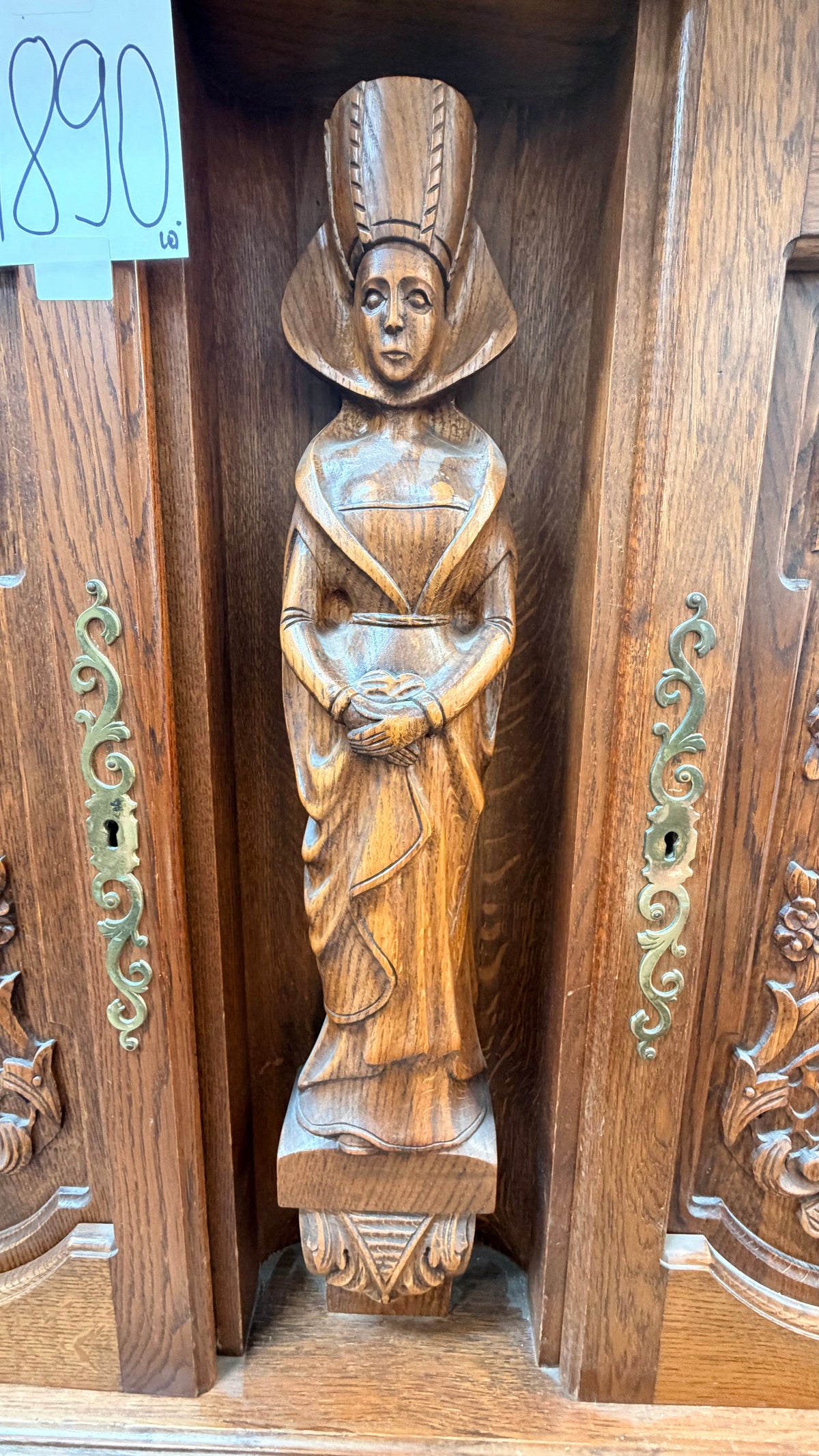 Comodă din Lemn Sculptată Manual – 138 × 50 × 149 cm