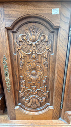 Comodă din Lemn Sculptată Manual – 138 × 50 × 149 cm