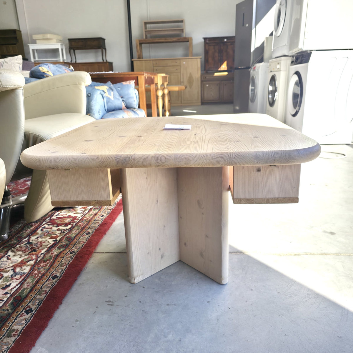 Masă de Cafea din Lemn Masiv de Brad – 74 × 74 × 50 cm