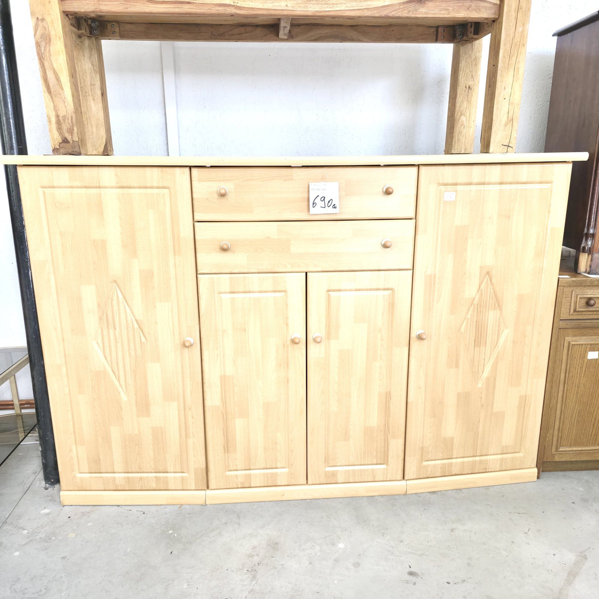 Comodă din Lemn cu 4 Uși și 2 Sertare – 174 × 46 × 115,5 cm