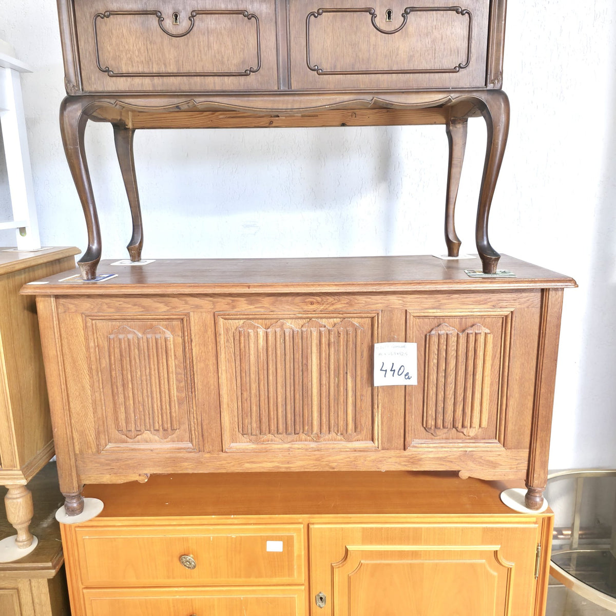 Comodă din Lemn Stil Ladă de Zestre – 110 × 43,5 × 52,5 cm