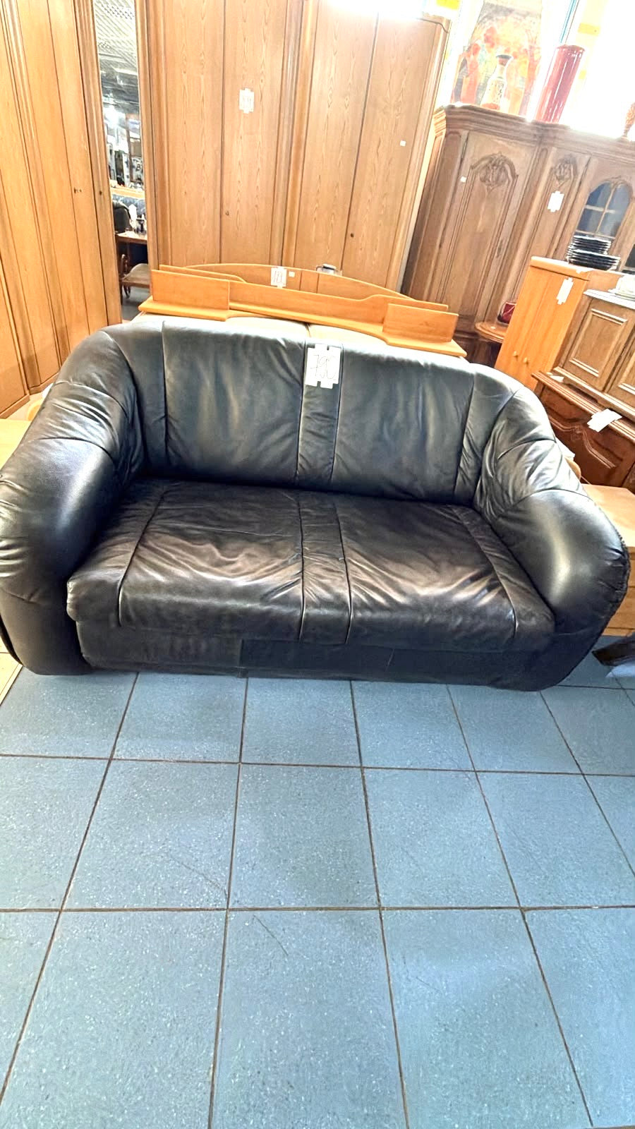 Canapea din Piele Neagră, 2 Locuri – 150 × 85 × 73 cm