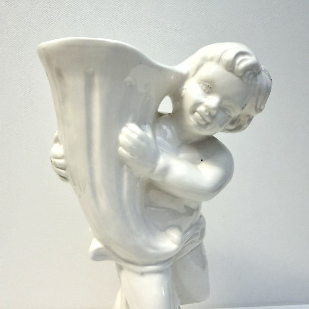 Vază din Ceramică Albă – Ø13,5 × 30 cm