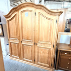 Dulap din Lemn Masiv de Brad cu 3 Uși – 190 × 63 × 196 cm
