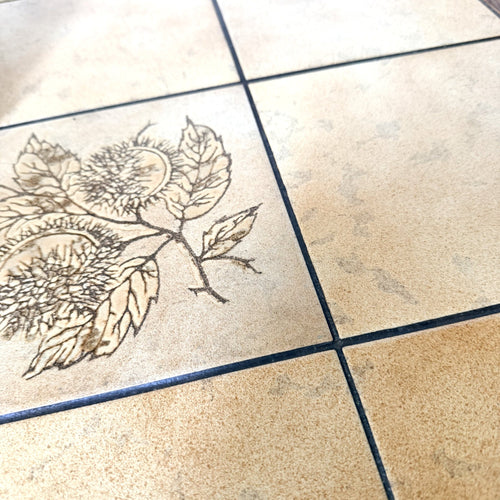 Masă de Cafea Hexagonală din Lemn cu Blat din Ceramică – 110 × 110 × 52 cm