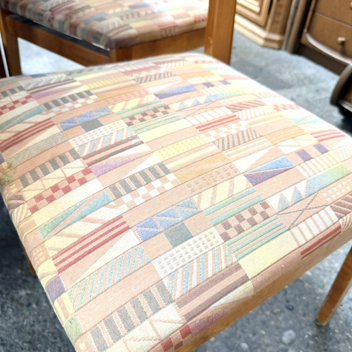 Set 6 Scaune din Lemn cu Tapițerie din Stofă – 43 × 50 × 88 cm