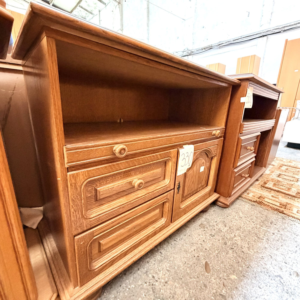 Comodă din Lemn cu 1 Ușă și 2 Sertare – 90 × 45 × 78 cm