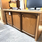 Comodă din Lemn cu 2 Uși și 4 Sertare – 169 × 45 × 77 cm